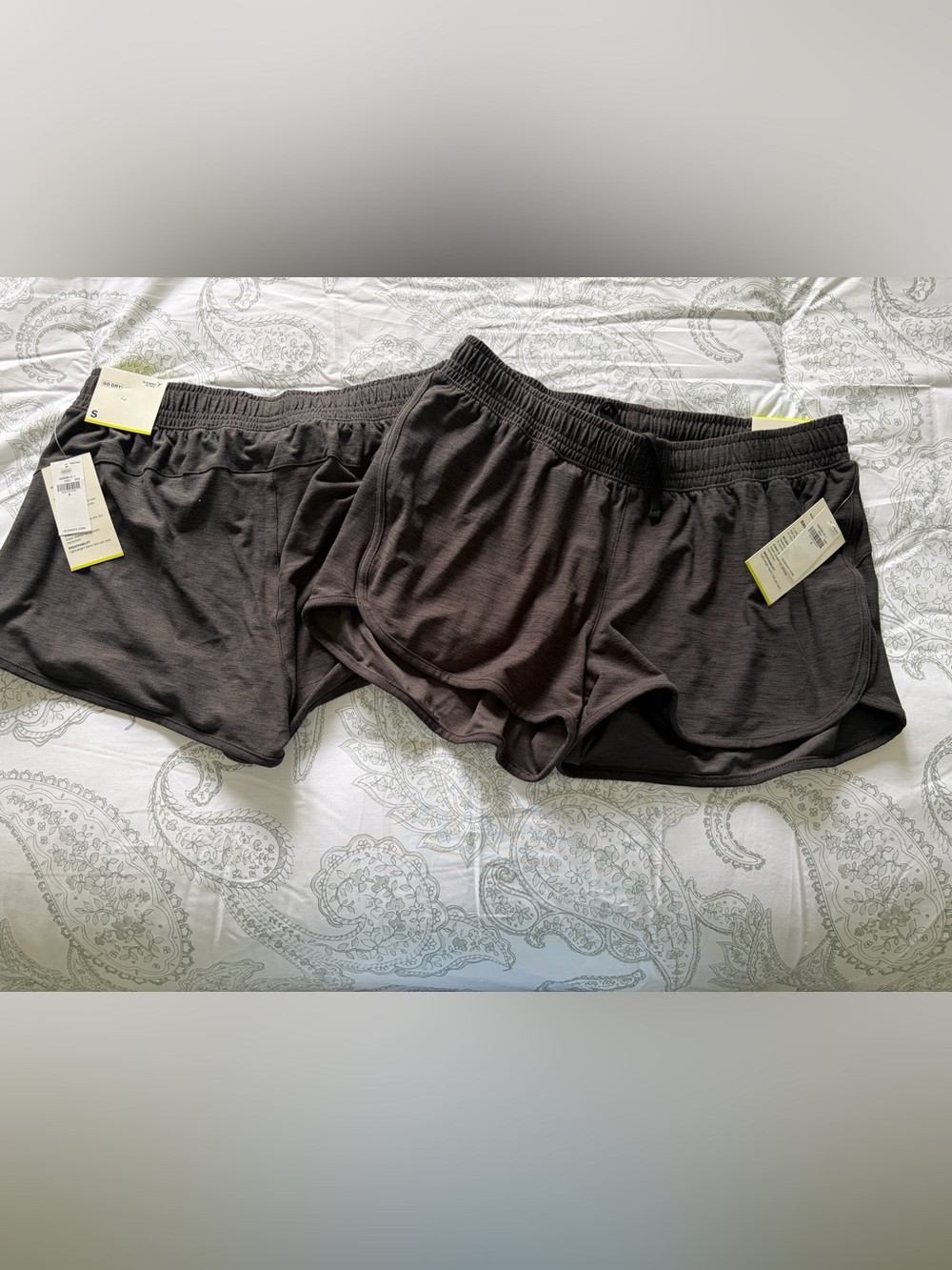 Old Navy Active Breathable Shorts in Dark Charcoal